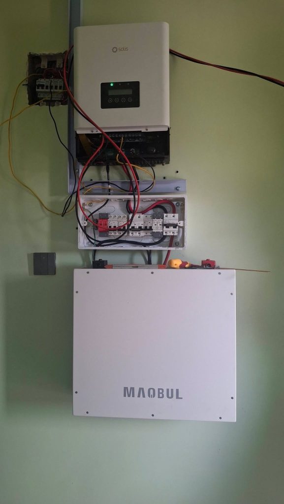 Maparasha, Ole Tepesi – 4.8kWp Off-Grid Solar Installation